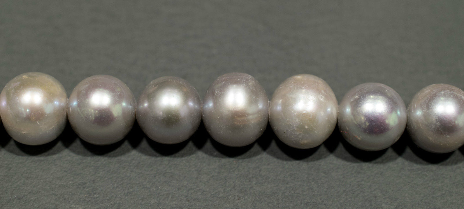 Perlenstrang Silbergrau rund mit hohem Lüster in 8-9 mm